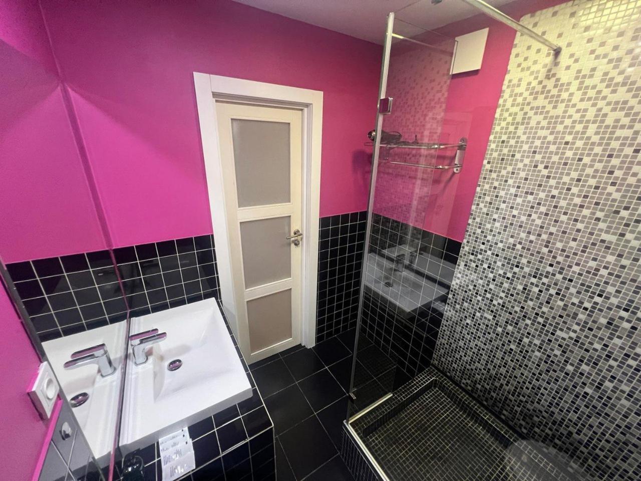 2-Room Luxury Apartment In The Center Kijów Zewnętrze zdjęcie